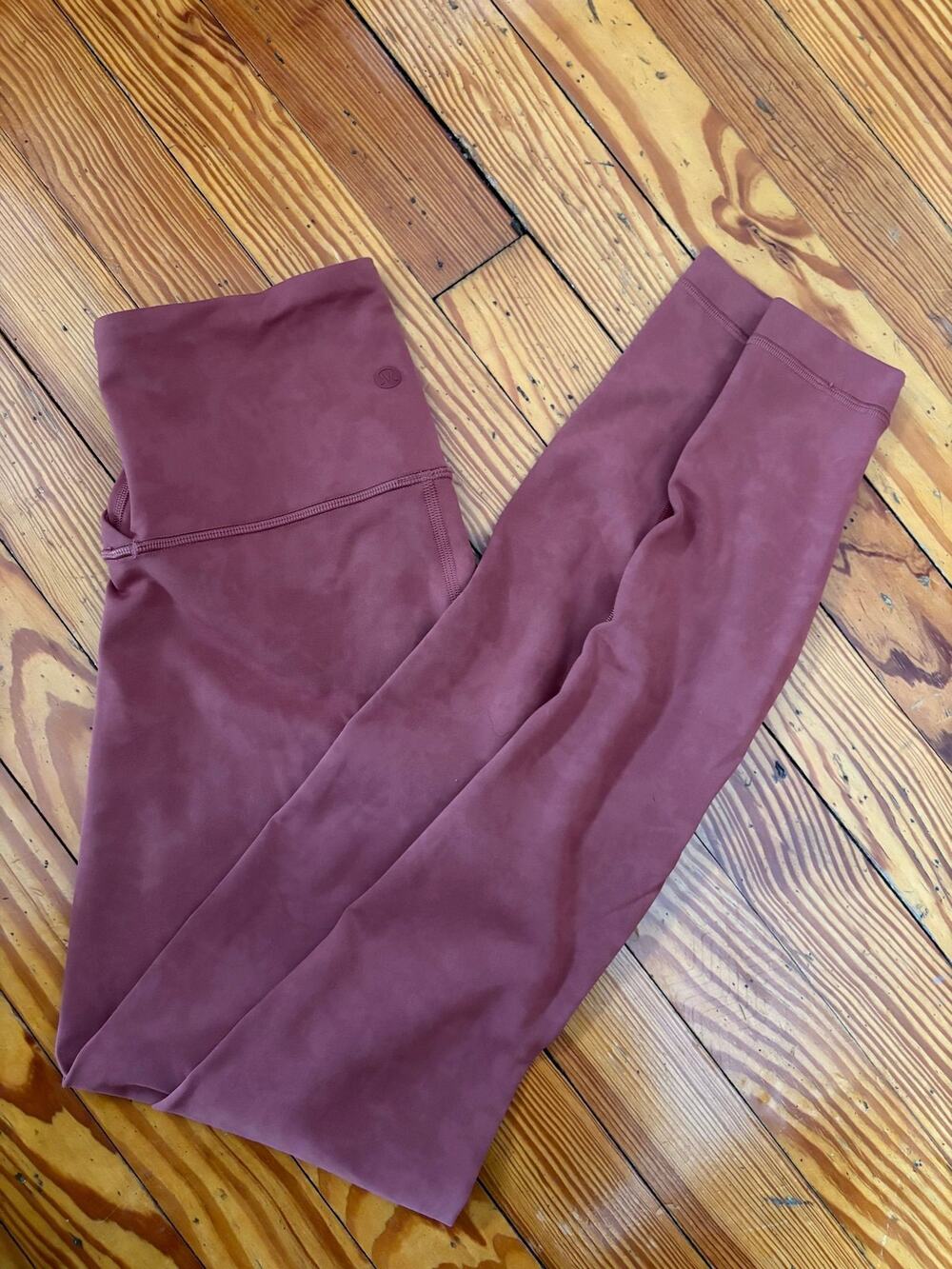 LULULEMON Suede Crossover Legging 25'